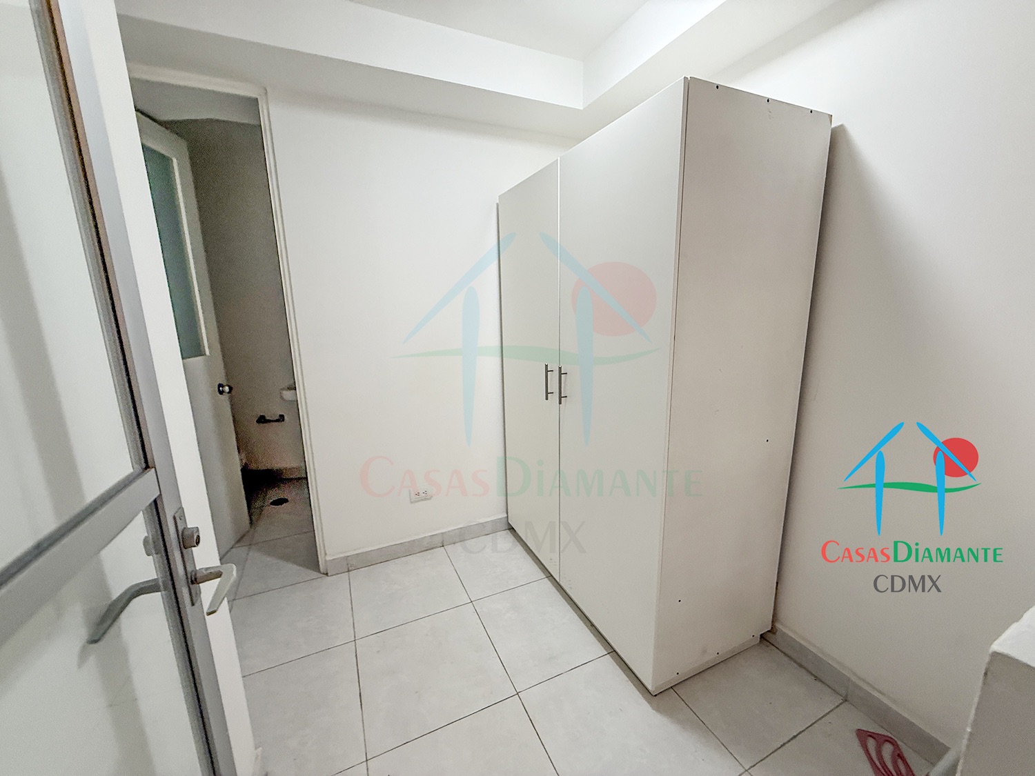 Polanco Tres Picos Rojo - Cuarto de servicio 1 Polanco Tres Picos Rojo - Cuarto de servicio 1